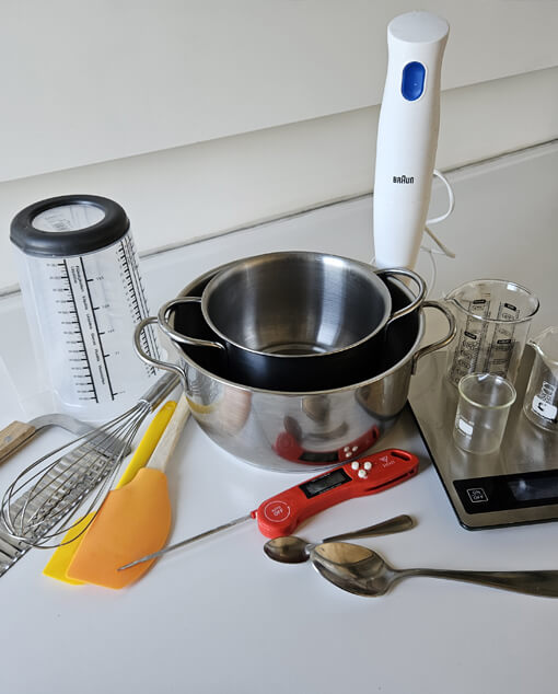 kit per uso laboratorio per l'autoproduzione di saponi artigianali